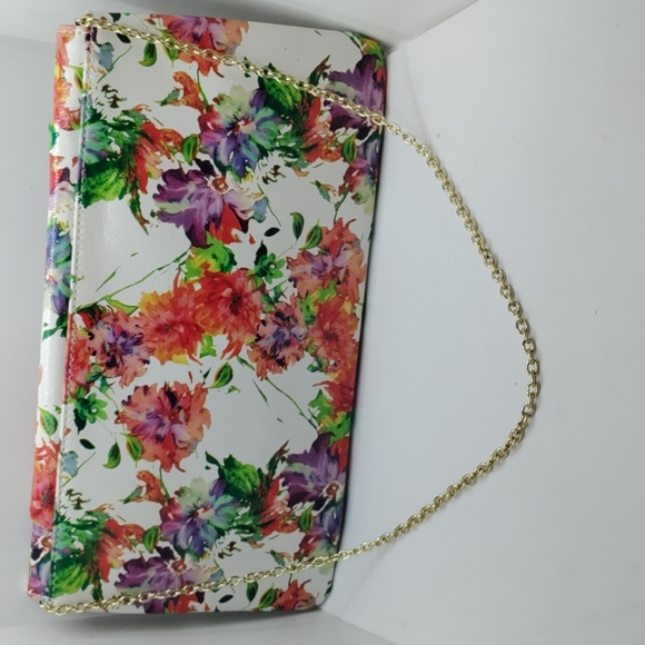 Floral Jessica McClintock Purse - Picture 5 of 6